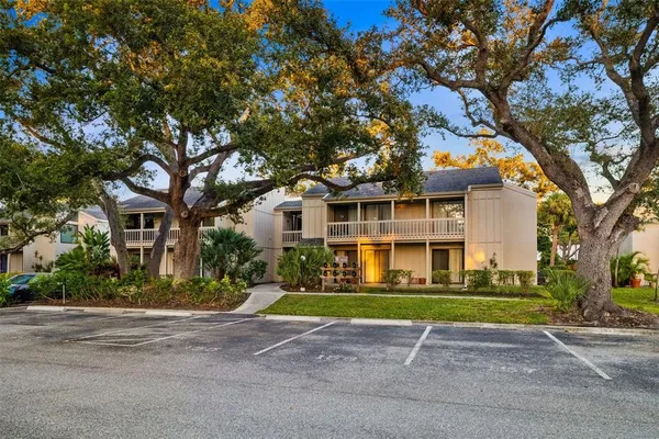 $1,800 | 2224 Bahia Vista Street, Unit E1, Sarasota, FL 34239