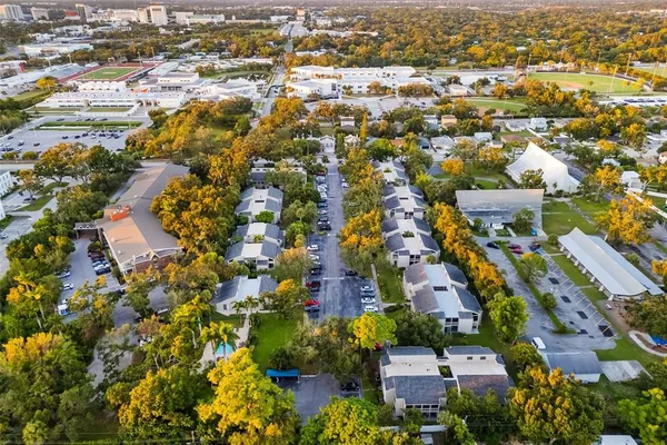 $1,800 | 2224 Bahia Vista Street, Unit E1, Sarasota, FL 34239