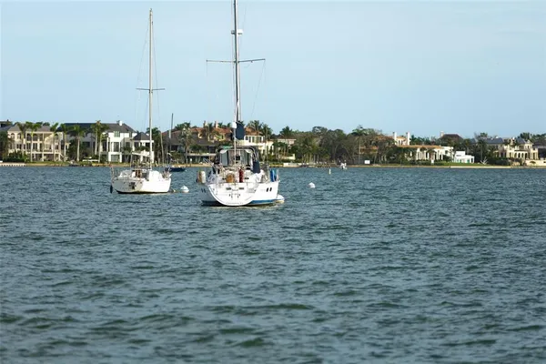 $1,800 | 2224 Bahia Vista Street, Unit E1, Sarasota, FL 34239