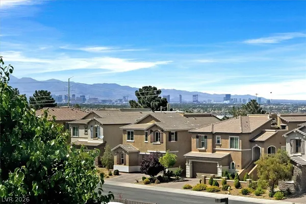 $530,000 | 917 Carson Bluff Avenue, Henderson, NV 89012
