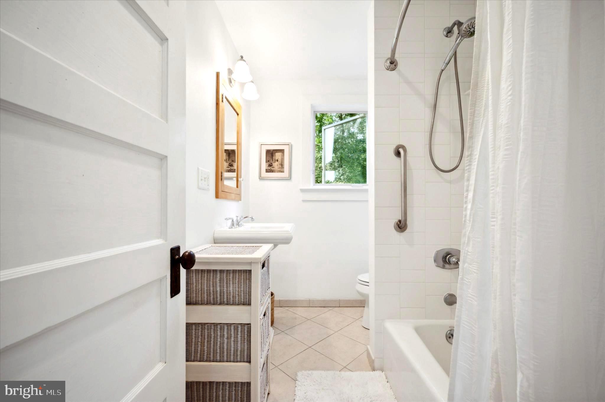 116 Biddle Road Paoli, PA 19301 - Photo 21 of 32 Gallery Image 21