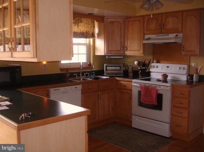 17201 Troyer Road Monkton, MD 21111 - Photo 14 of 27 Kitchen