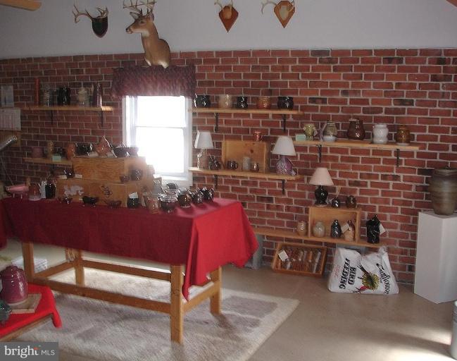 17201 Troyer Road Monkton, MD 21111 - Photo 26 of 27 Sunroom