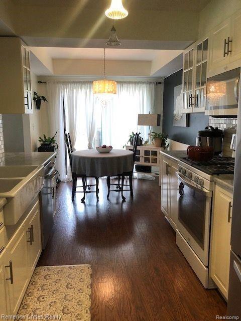 408 Meadow Bridge Drive Rochester Hills, MI 48307 - Photo 10 of 27