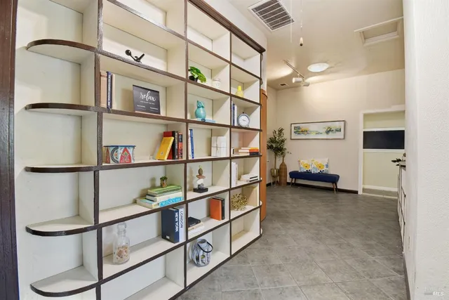 $895,000 | 6825 Enterprise Road, Glen Ellen, CA 95442