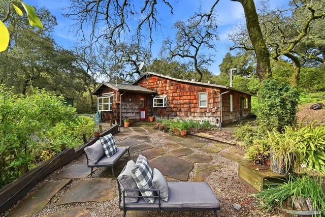 $895,000 | 6825 Enterprise Road, Glen Ellen, CA 95442