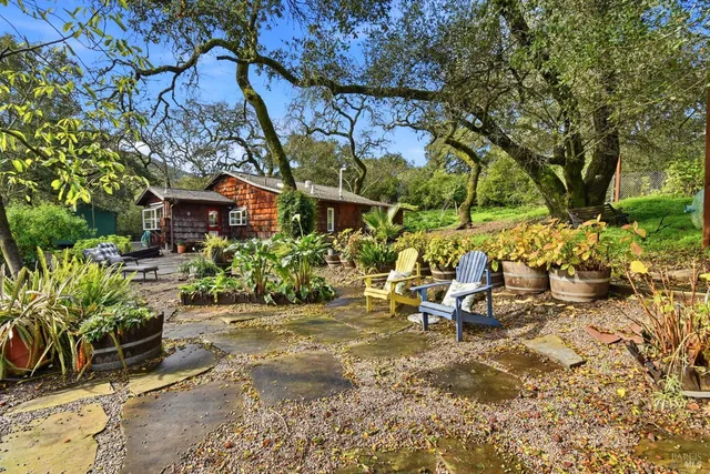 $895,000 | 6825 Enterprise Road, Glen Ellen, CA 95442