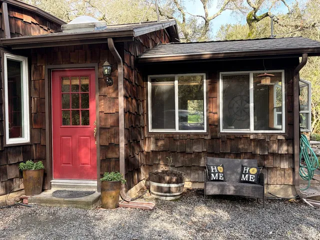 $895,000 | 6825 Enterprise Road, Glen Ellen, CA 95442