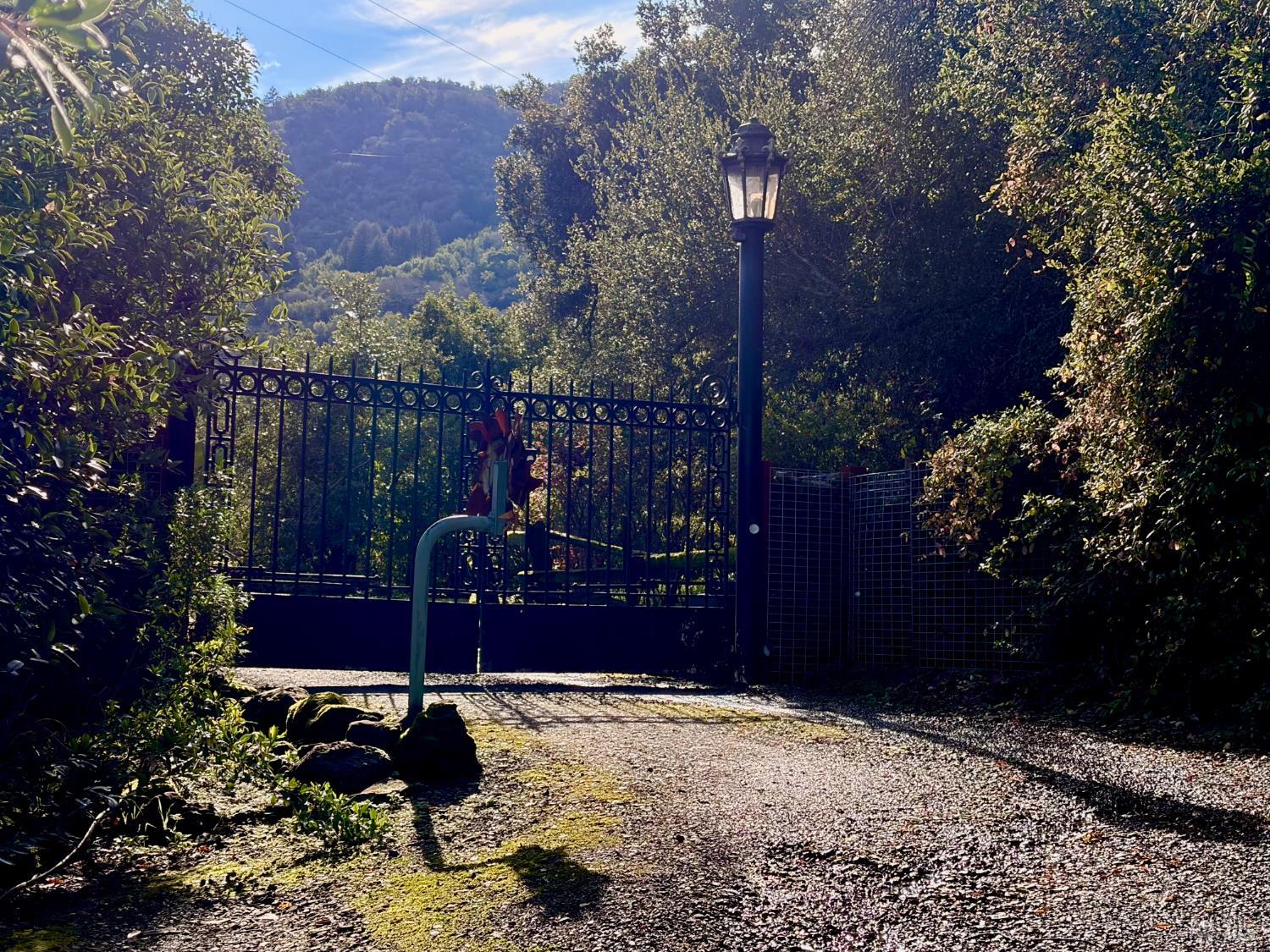 6825 Enterprise Road Glen Ellen, CA 95442 - Photo 49 of 51 a view of a backyard of the house