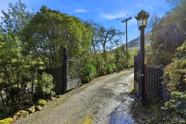 $895,000 | 6825 Enterprise Road, Glen Ellen, CA 95442