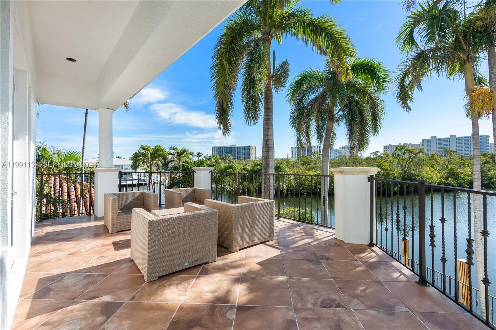 4900 Sanctuary Lane Boca Raton, FL 33431 - Photo 37 of 64