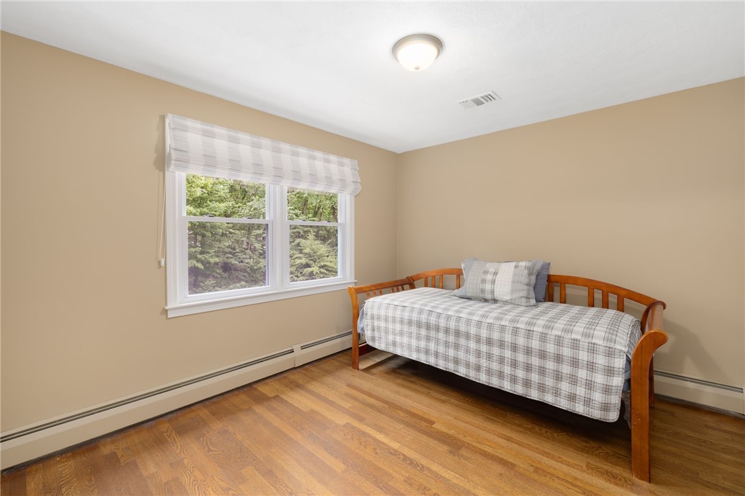 30 Abigail Street Warwick, RI 02818 - Photo 17 of 38