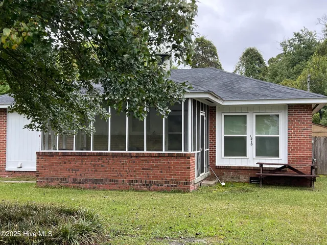 $75,000 | 1210 Ferndale Lane, Kinston, NC 28501