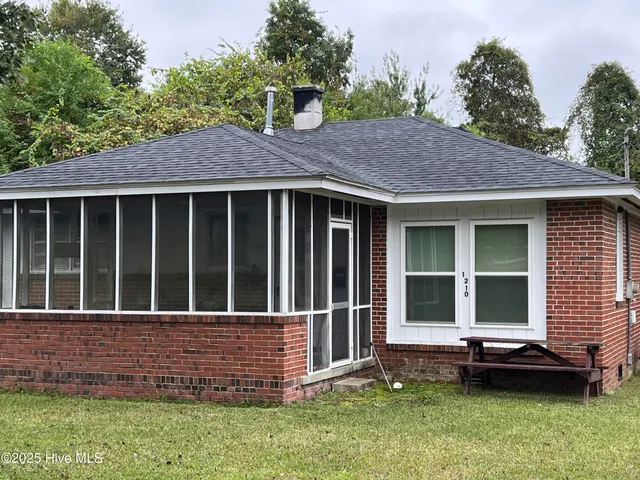 $75,000 | 1210 Ferndale Lane, Kinston, NC 28501