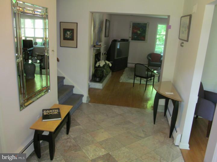 1527 Flat Rock Road Penn Valley, PA 19072 - Photo 3 of 18 Gallery Image 3