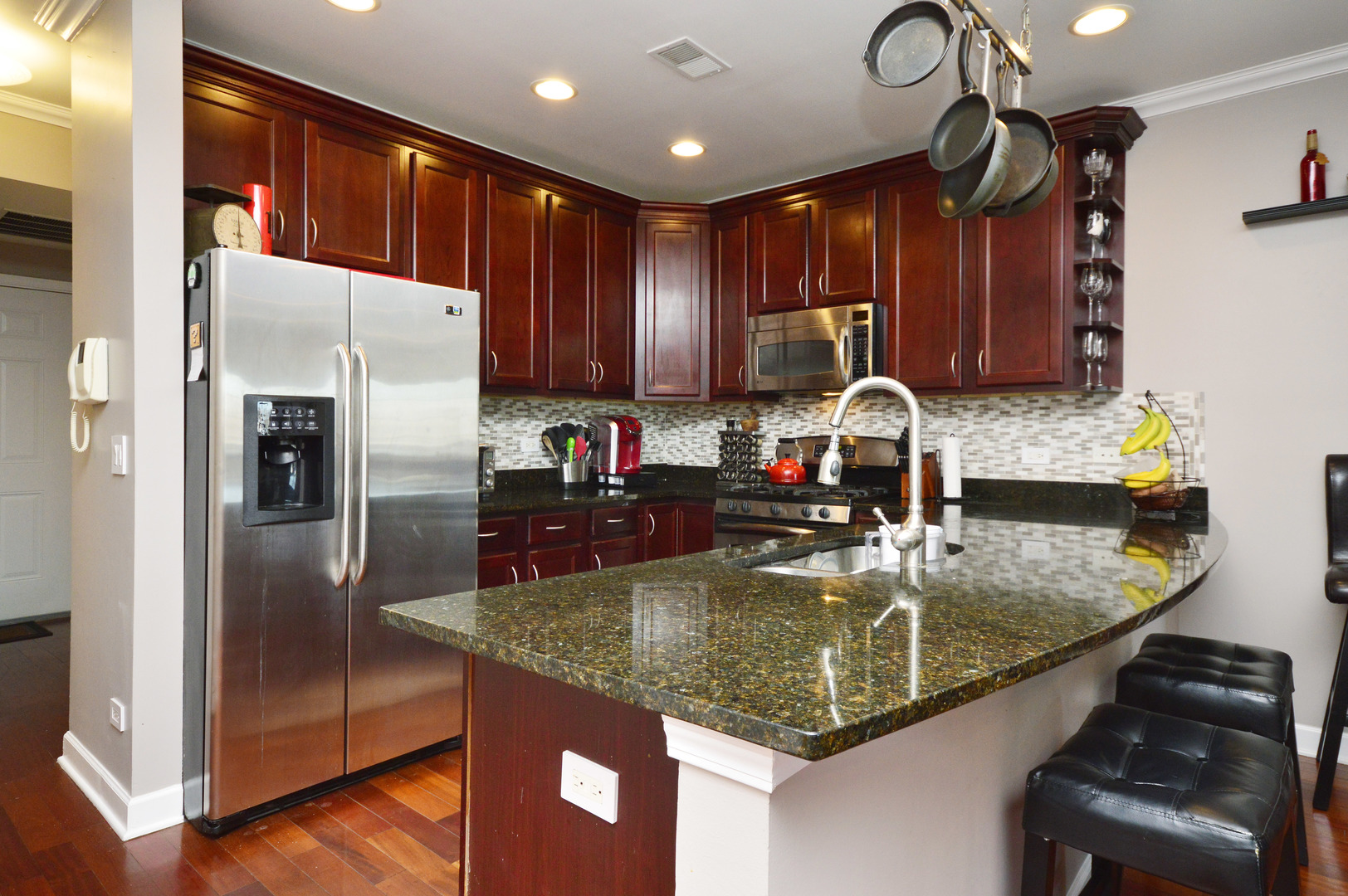 4725 North Sheridan Road, Unit 4D Chicago, IL 60640 - Photo 4 of 24 Gallery Image 4