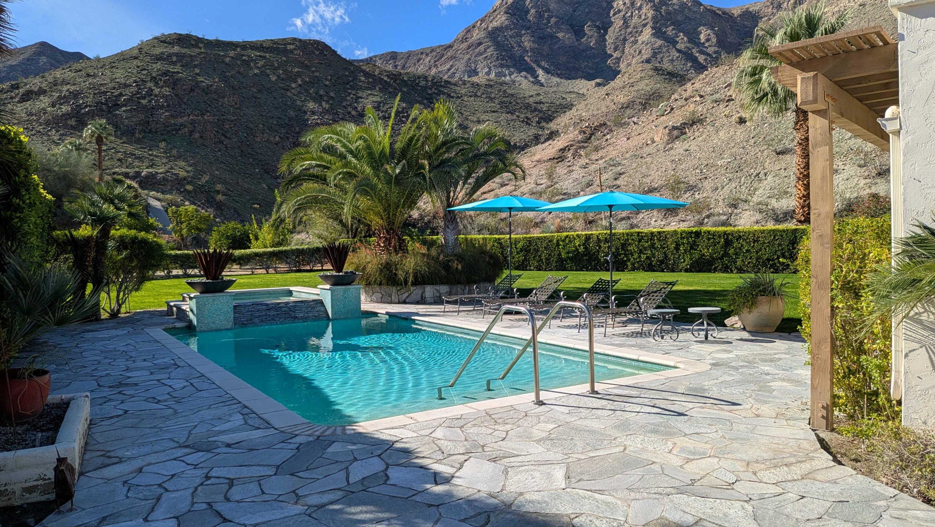 40480 Vía Entrada Rancho Mirage, CA 92270 - Photo 3 of 16 Mtn View