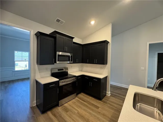 $447,202 | 562 Walnut Crk Parkway, Pendergrass, GA 30567