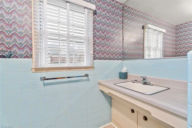 $350,000 | 4540 Inwood Drive, Winston-Salem, NC 27106