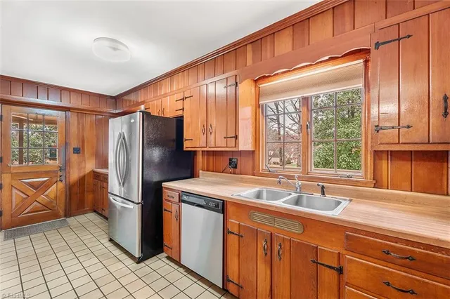 $350,000 | 4540 Inwood Drive, Winston-Salem, NC 27106