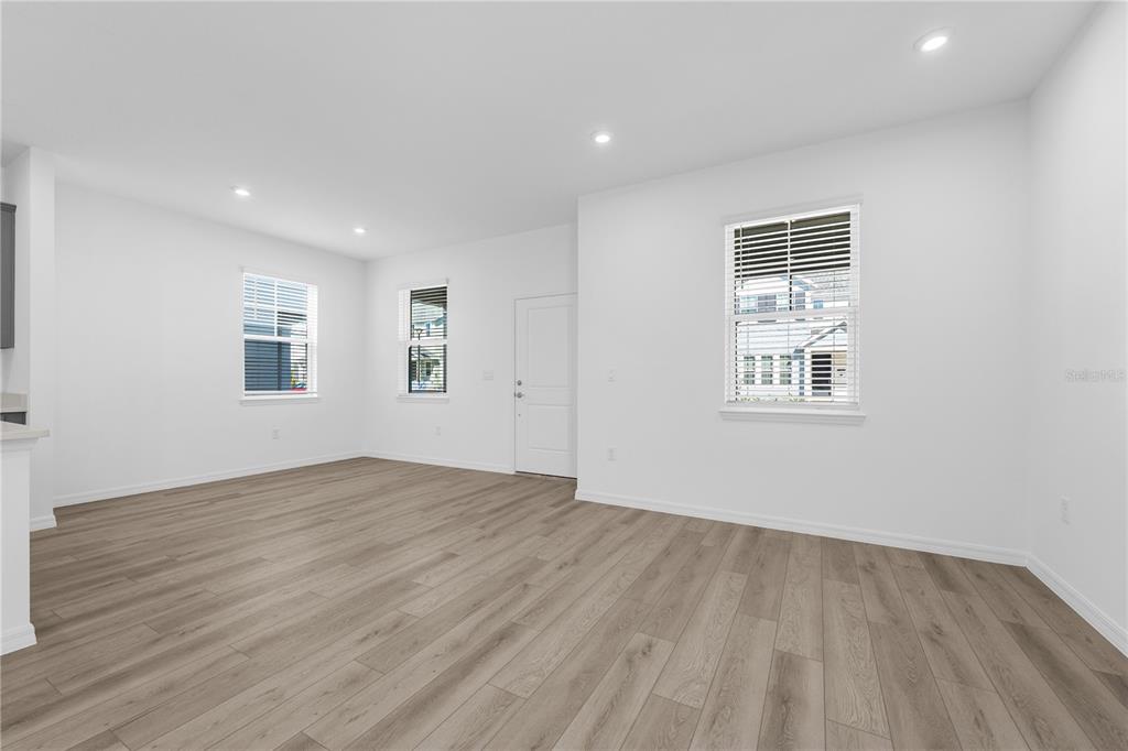 535 Orient Avenue DeBary, FL 32713 - Photo 10 of 44