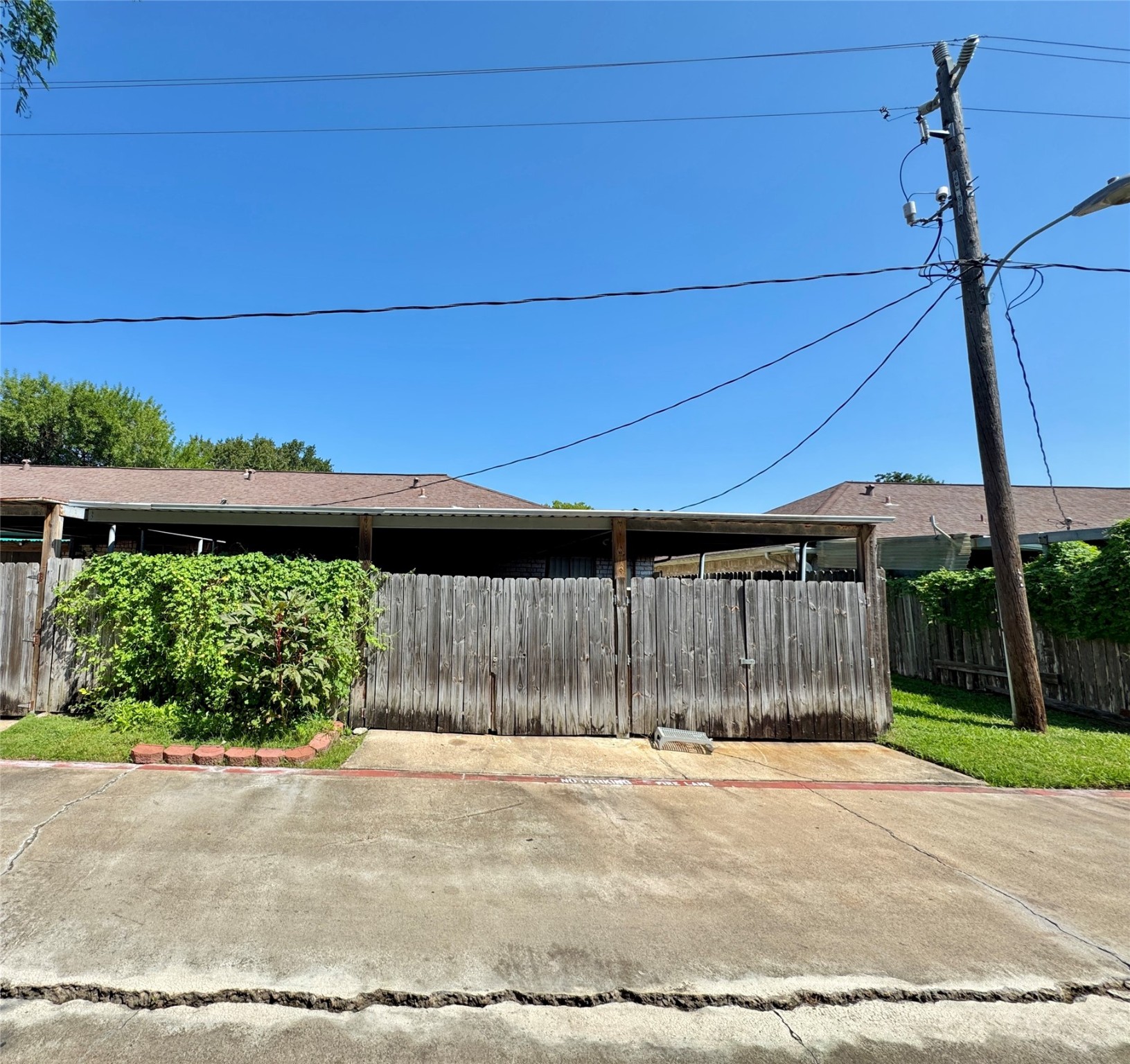 7449 Cook Road Houston, TX 77072 - Photo 11 of 12