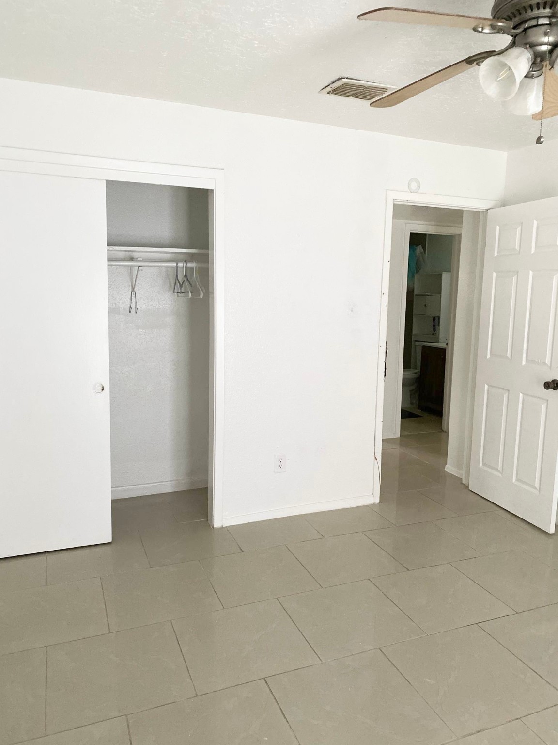 7449 Cook Road Houston, TX 77072 - Photo 7 of 12