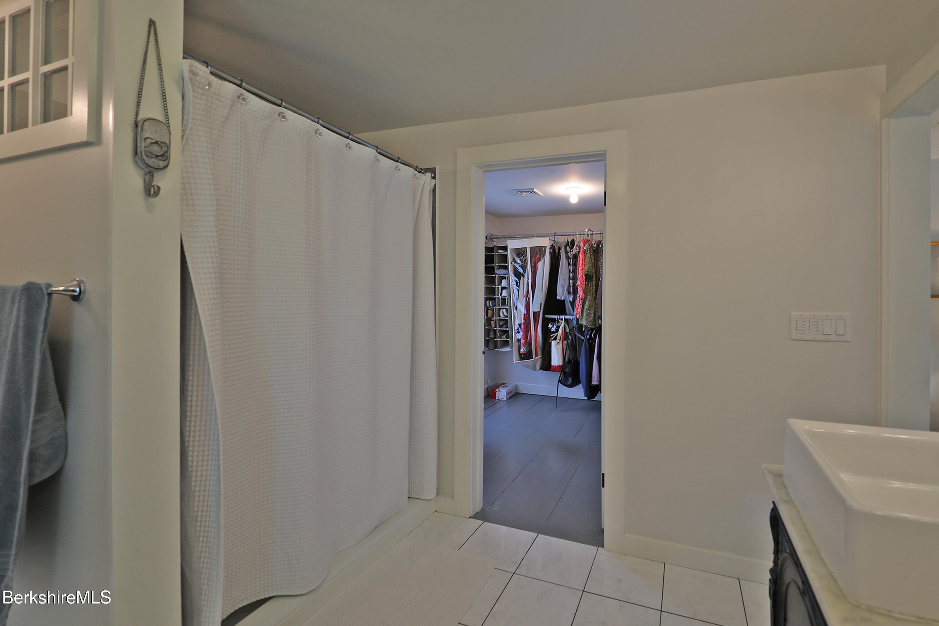 133 Holmes Road Pittsfield, MA 01201 - Photo 36 of 50 PRIMARY BATH W/WALK IN CLOSET