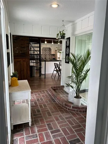 $330,000 | 1702 Countryside Drive, Pittsburg, KS 66762