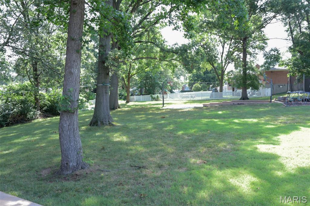 5288 Kerth Road St. Louis, MO 63128 - Photo 24 of 29