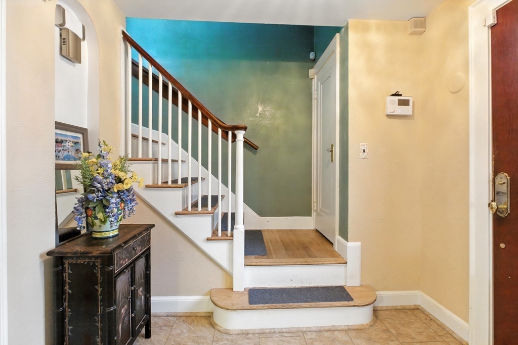 22 Barna Road Boston, MA 02124 - Photo 11 of 26 Gallery Image 11