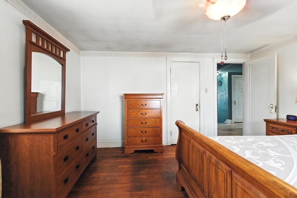 22 Barna Road Boston, MA 02124 - Photo 16 of 26 Gallery Image 16