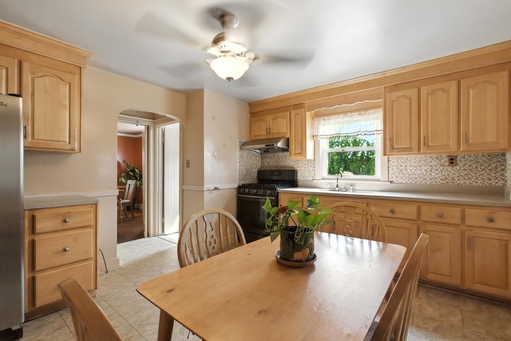 22 Barna Road Boston, MA 02124 - Photo 2 of 26 Gallery Image 2