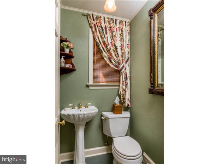 39 Northwoods Road Wayne, PA 19087 - Photo 8 of 24