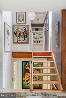 $1,540,000 | 8034 Park Overlook Drive, Bethesda, MD 20817