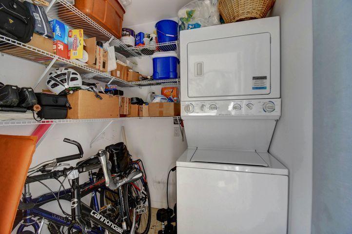 752 Normandy P Delray Beach Delray Beach, FL 33484 - Photo 21 of 27 WASHER/DRYER ROOM