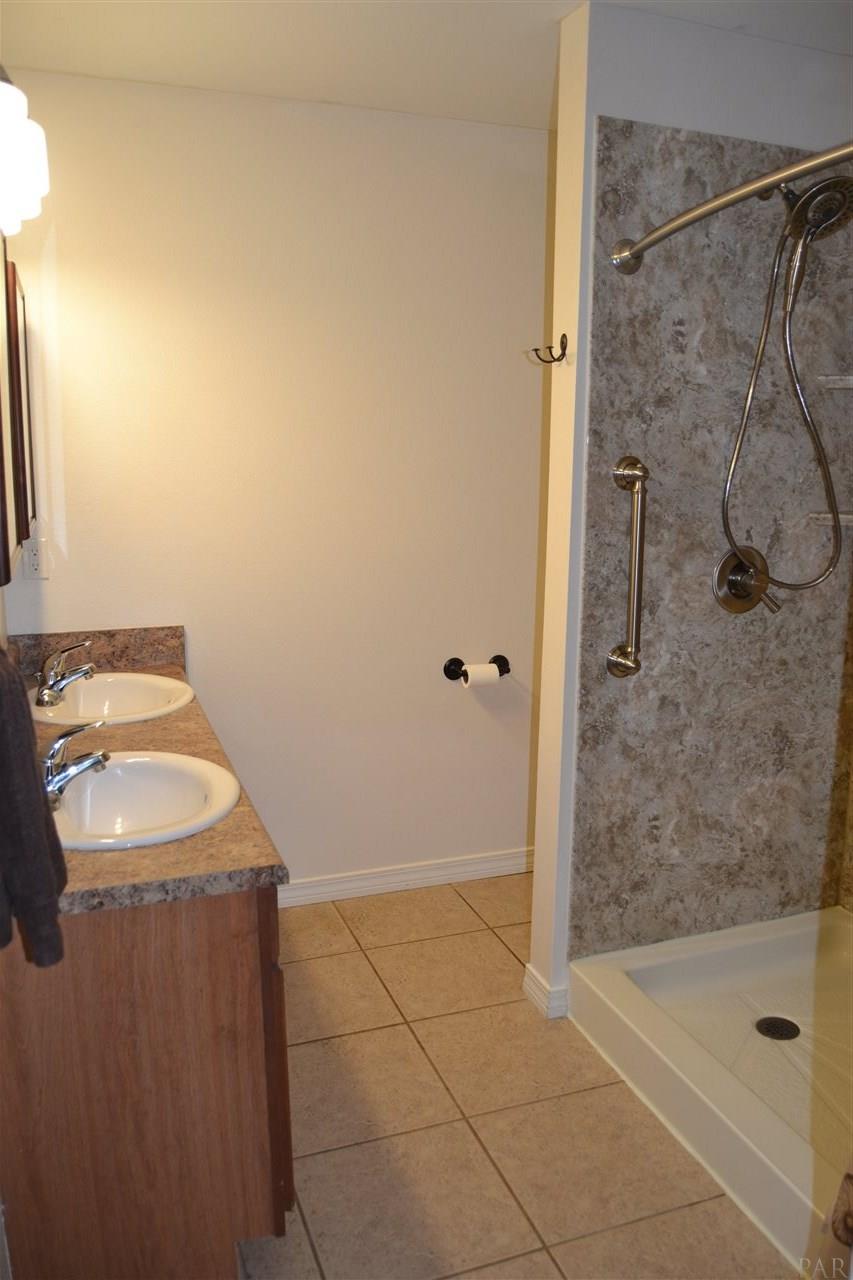 6502 Warren Road Milton, FL 32583 - Photo 14 of 29 Gallery Image 14
