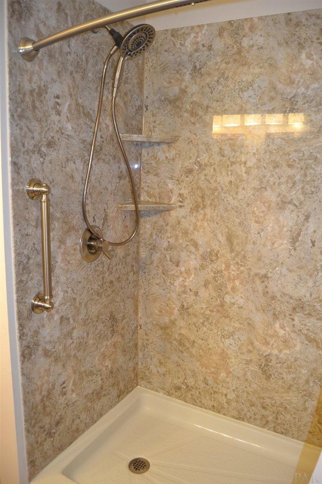 6502 Warren Road Milton, FL 32583 - Photo 15 of 29 Gallery Image 15
