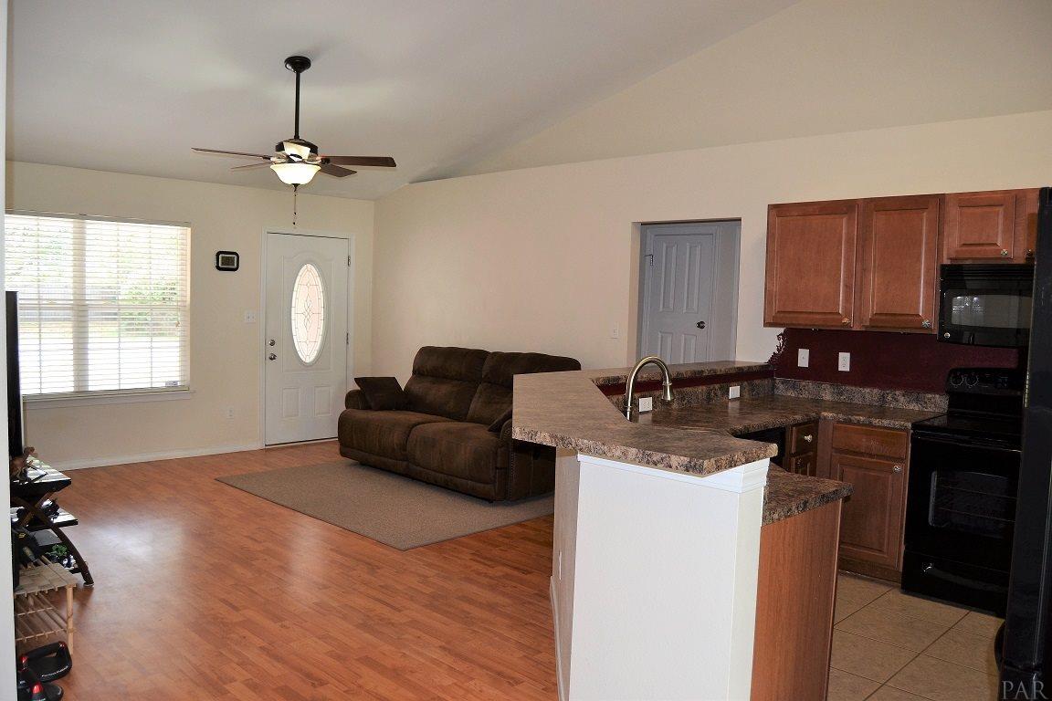 6502 Warren Road Milton, FL 32583 - Photo 6 of 29 Gallery Image 6
