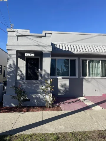 $2,200 | 1251 Burnett Street, Berkeley, CA 94702