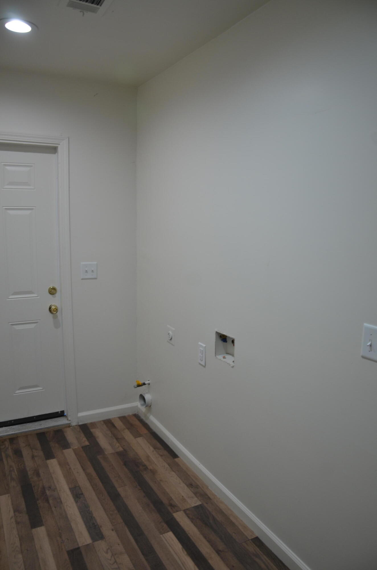648 B Street Lemoore, CA 93245 - Photo 17 of 36