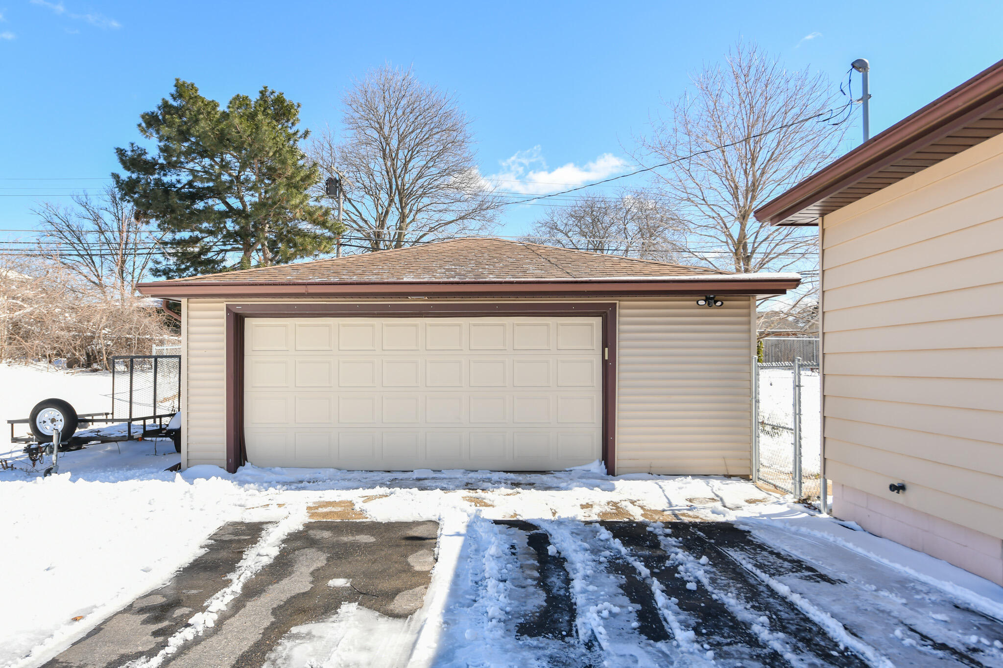 703 Perry Avenue Mount Pleasant, WI 53406 - Photo 15 of 23 HEN_ (17)