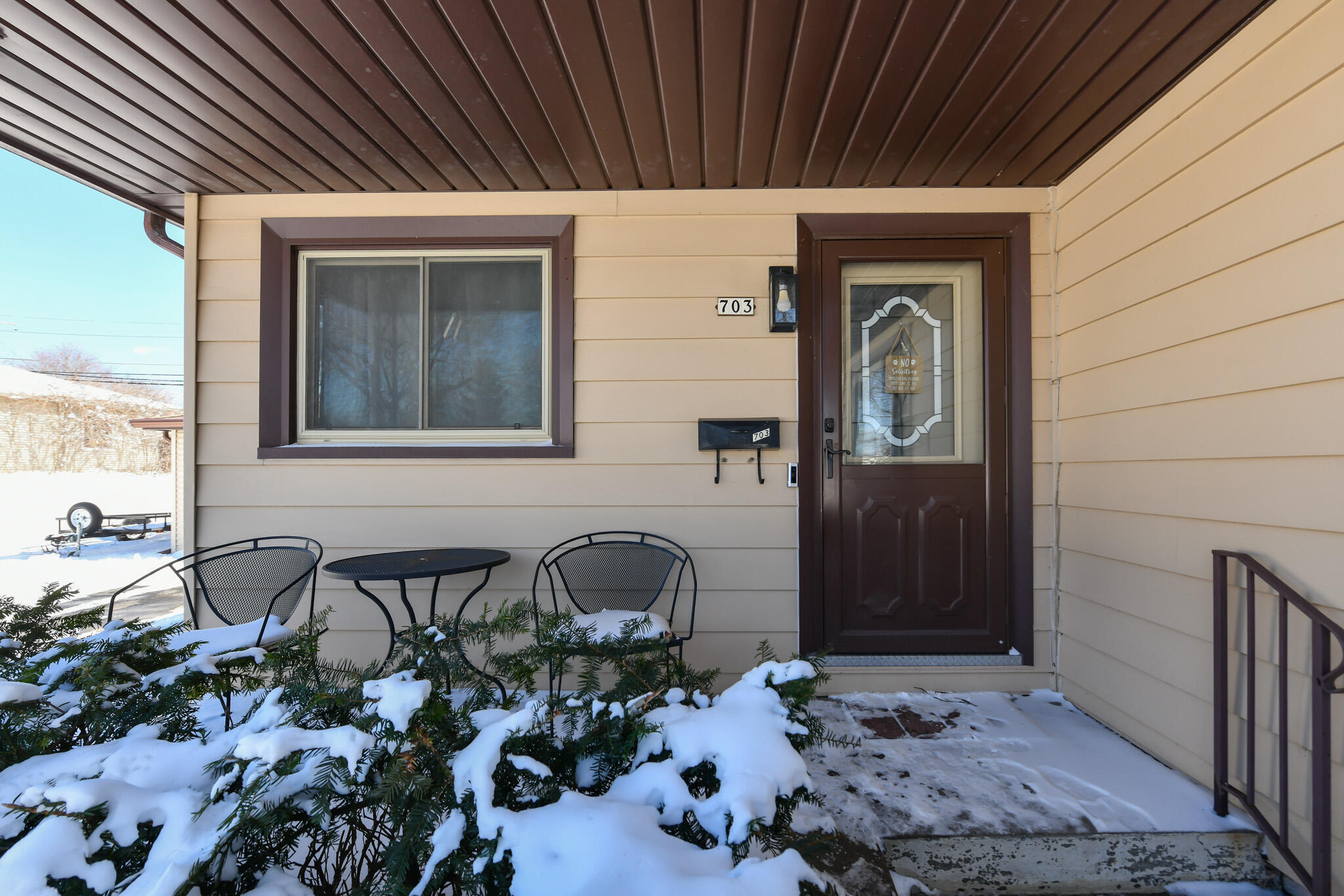 703 Perry Avenue Mount Pleasant, WI 53406 - Photo 2 of 23 HEN_ (4)