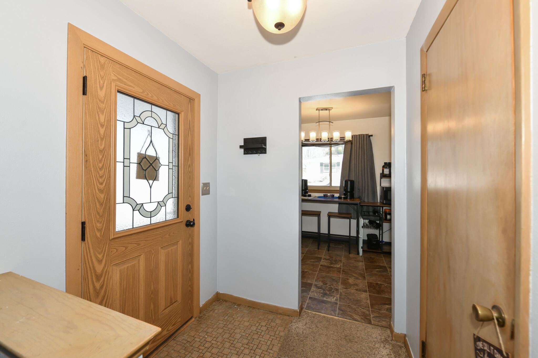 703 Perry Avenue Mount Pleasant, WI 53406 - Photo 7 of 23 HEN_ (9)