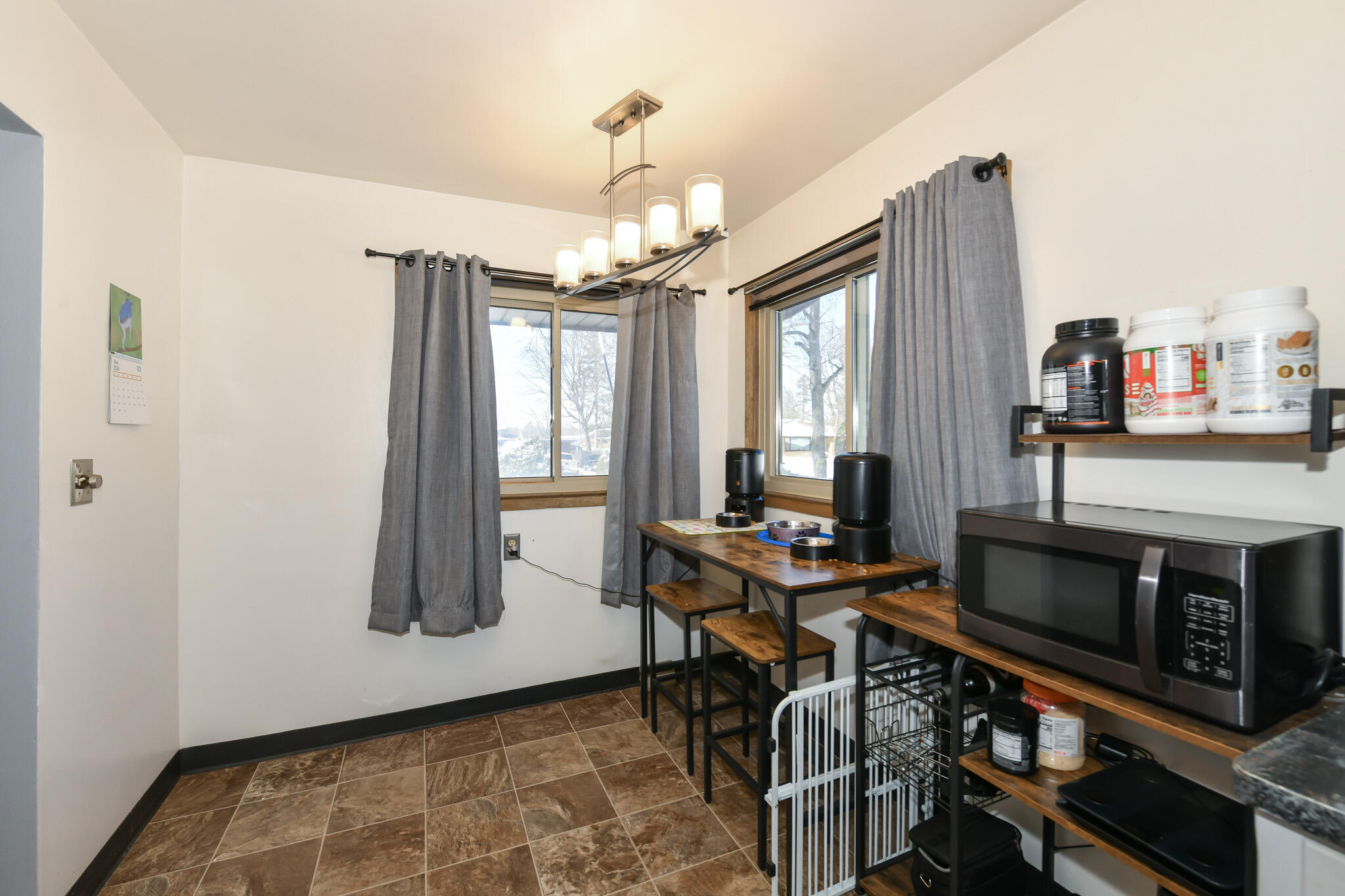 703 Perry Avenue Mount Pleasant, WI 53406 - Photo 8 of 23 HEN_ (10)