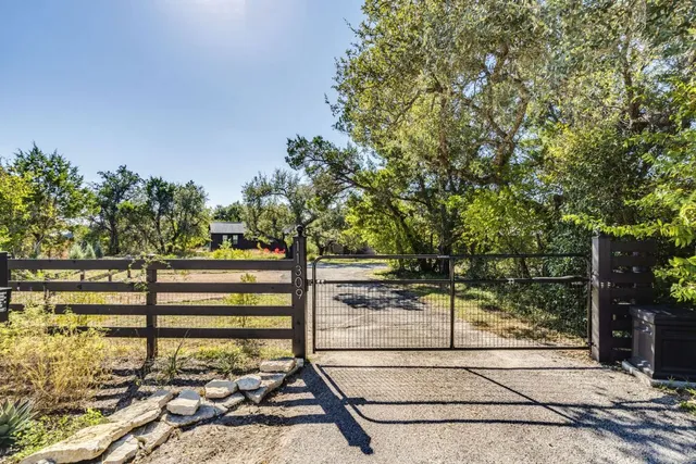 $1,950,000 | 11309 Zyle Lane, Austin, TX 78737
