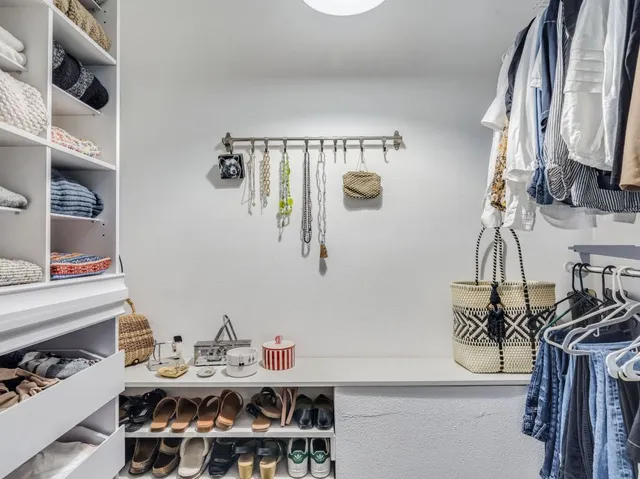 $1,950,000 | 11309 Zyle Lane, Austin, TX 78737