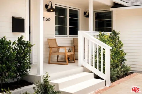 $3,095,000 | 11319 Rose Avenue, Los Angeles, CA 90066