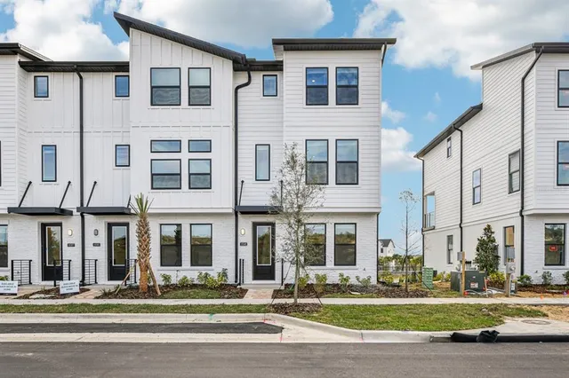 $529,990 | 15345 Hamlin Park Drive, Winter Garden, FL 34787