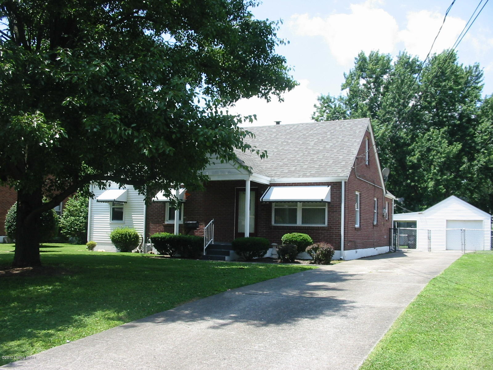 4606 Kiefer Road Louisville, KY 40216 - Photo 1 of 11 Front of House